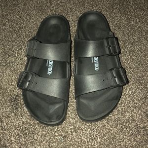 Black Birkenstock’s